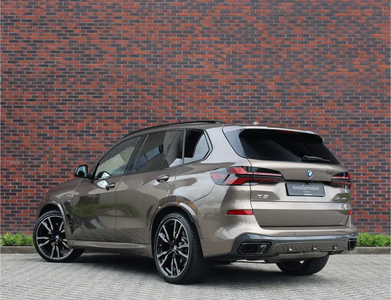 BMW X5 50e xDrive 2025 leasen bij DreamLease: foto 2