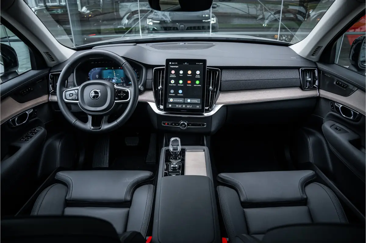 Volvo XC90 T8 Plus Dark Facelift Plug-in hybrid AWD ** HUD ** Panodak **: foto 2