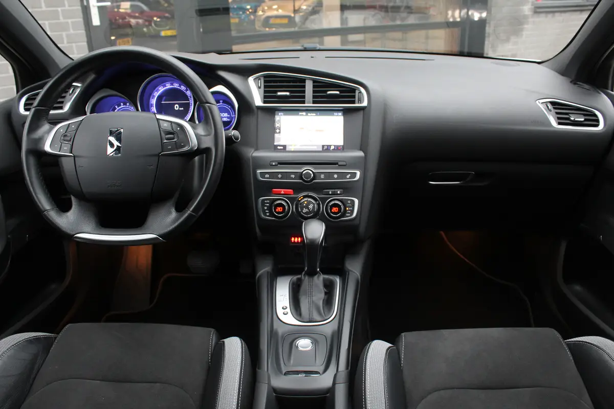 DS DS 4 Crossback 1.6 THP Business: foto 2