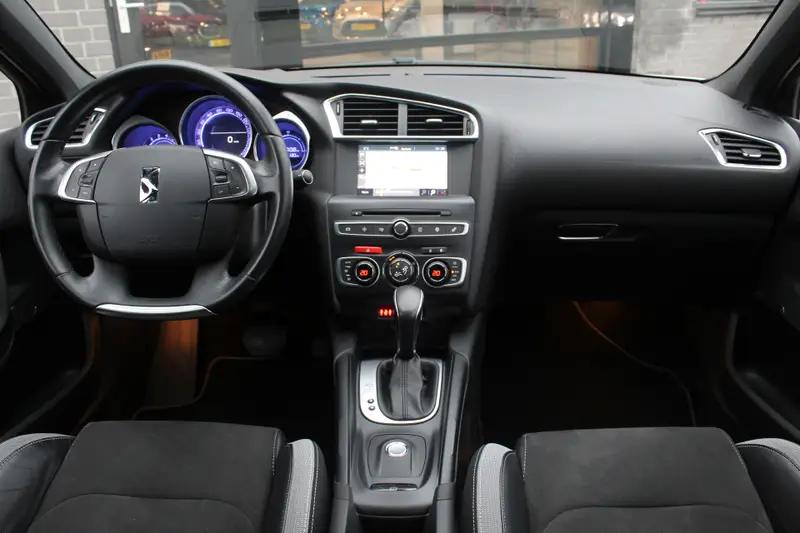 DS DS 4 Crossback 1.6 THP Business 2016 leasen bij DreamLease: foto 2