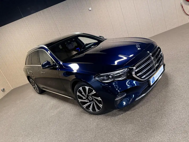 Mercedes-Benz E-Klasse Estate 300e Exclusive-HYPERSCREEN-PANORAMA-LUCHTVERING-MEMORY-SOUND-ZEER COMPLEET 2025 leasen bij DreamLease: foto 2