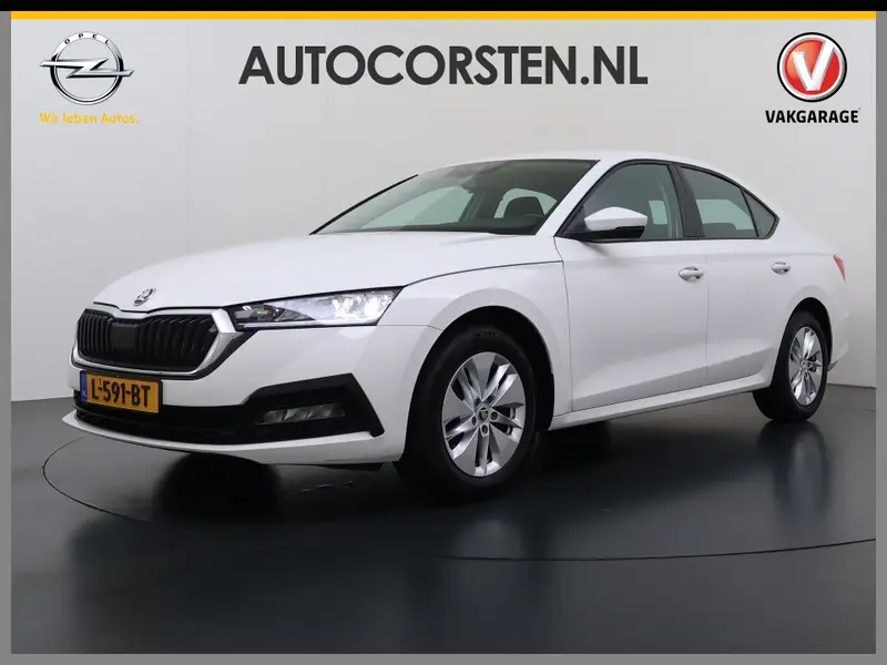 Škoda Octavia 111PK Apple Carplay Android Auto Virtual Cockpit Cruise Control Navi Bluetooth Led Ambition 2021 leasen bij DreamLease: foto 1
