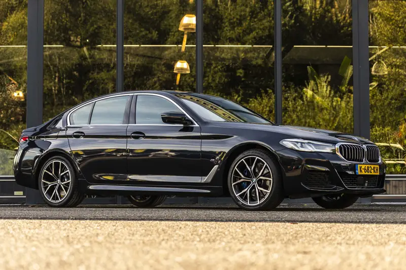 BMW 5 Serie 530e High Executive M-Pakket 2021 leasen bij DreamLease: foto 1