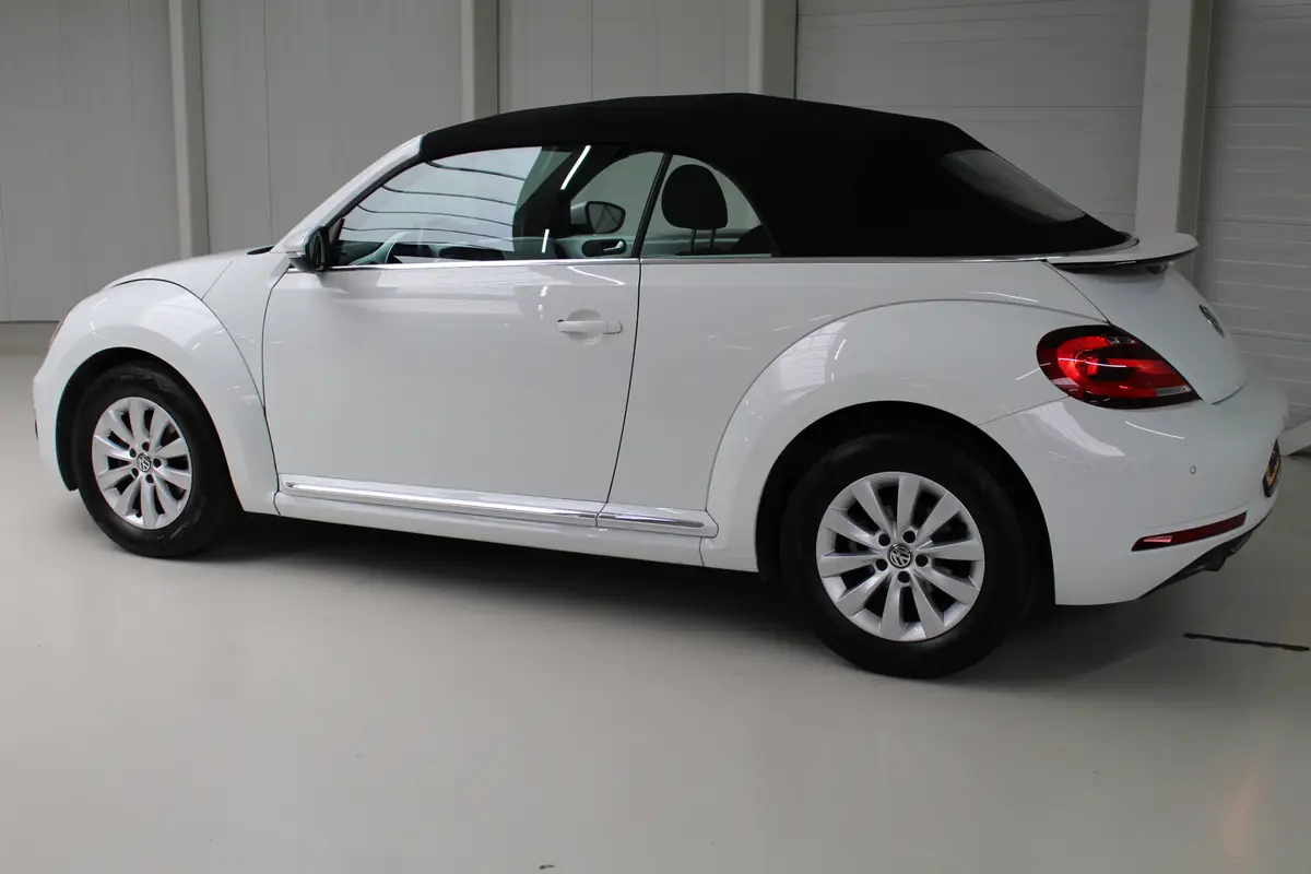 Volkswagen Beetle Cabriolet 1.2 TSI 105pk handgeschakeld: foto 2