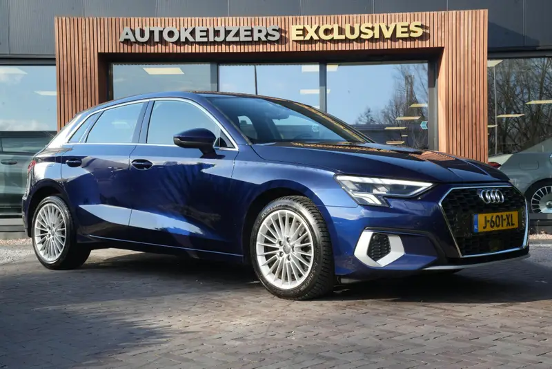 Audi A3 Sportback 35 TFSI Business edition 2020 leasen bij DreamLease: foto 1