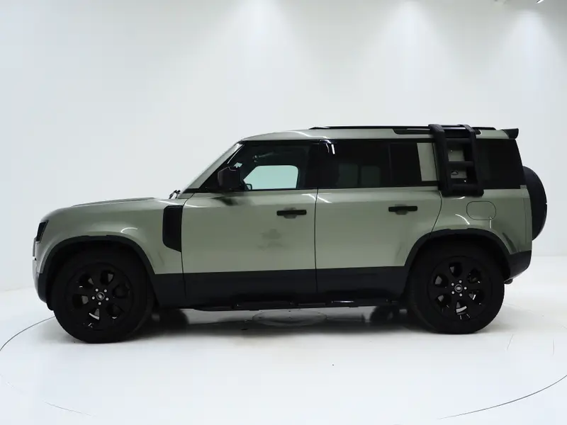 Land Rover Defender 110 2.0 P400e 110 2021 leasen bij DreamLease: foto 2