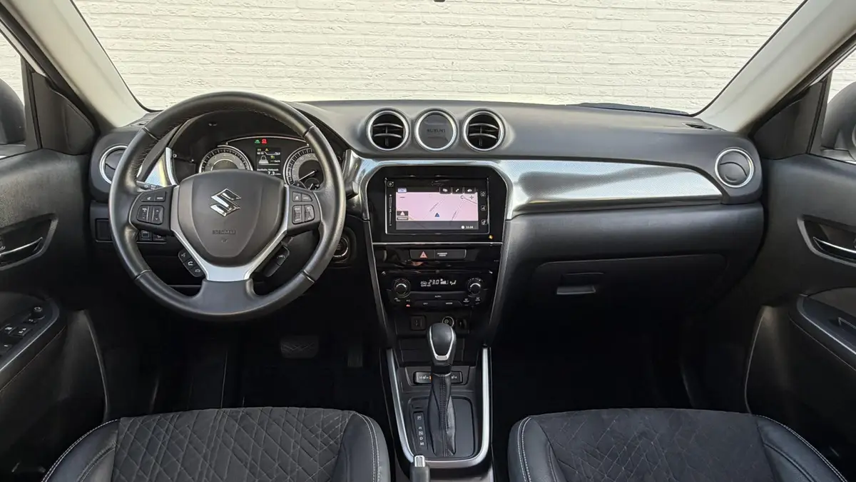 Suzuki Vitara 1.5 Hybrid Panorama Full led Automaat Camera+Pdc Stoelverwarming Adapt. Cruise Navi: foto 2