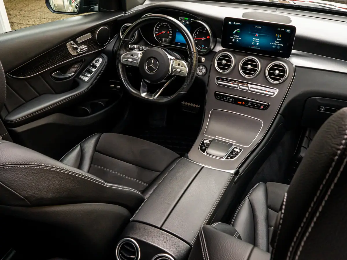 Mercedes-Benz GLC 300e 4MATIC Premium AMG: foto 2