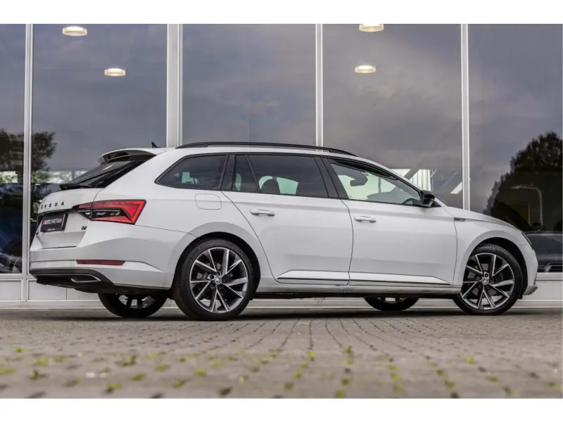 Škoda Superb Combi 1.4 TSI iV Sport Line 2020 leasen bij DreamLease: foto 2