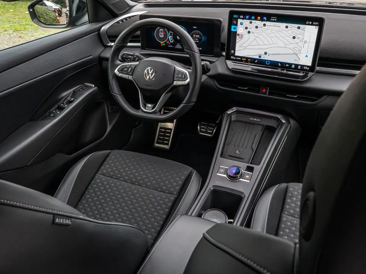 Volkswagen T-Roc 1.5 R-Line Edition: foto 2