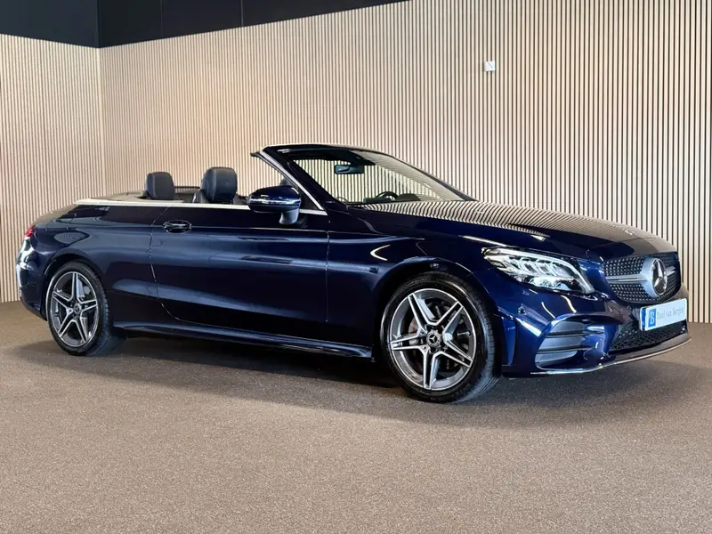 Mercedes-Benz C-Klasse Cabrio 200 AMG STYLING-AIRSCARF-BURMESTER-APPLE-CAMERA-SFEER-COMPLEET 2019 leasen bij DreamLease: foto 1