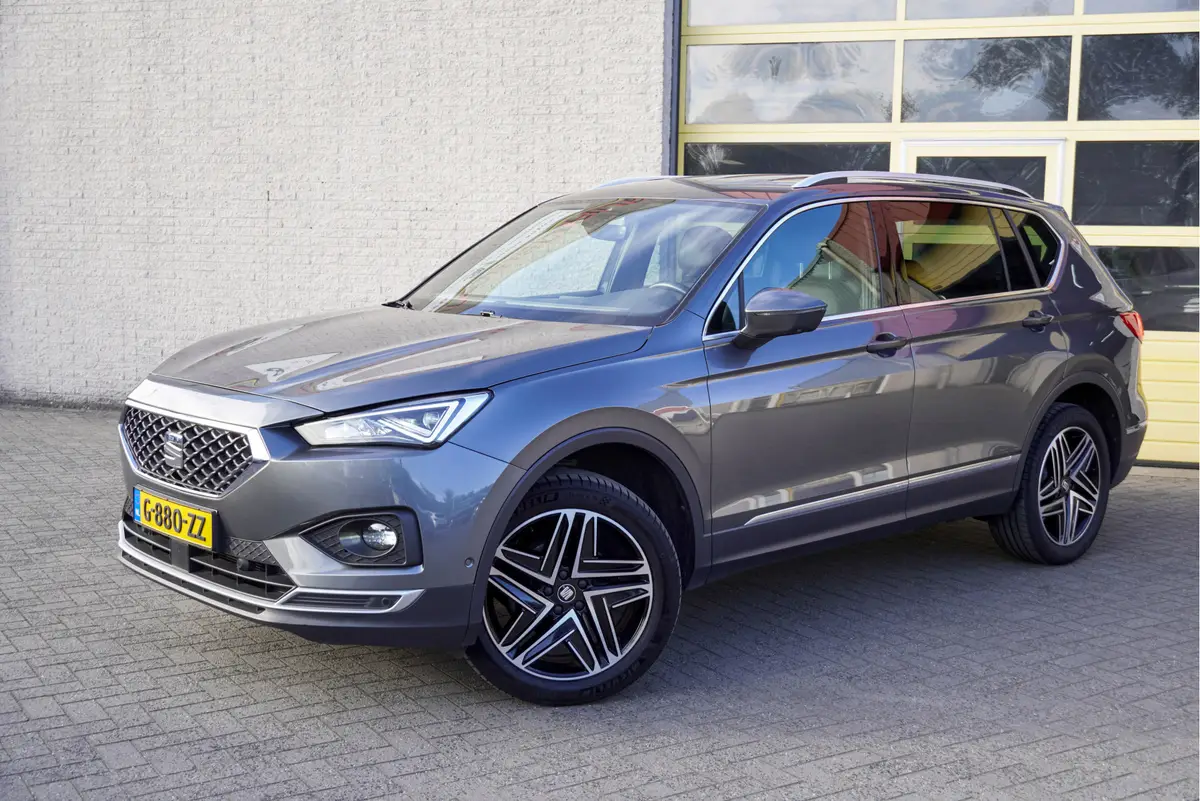 SEAT Tarraco 1.5 TSI 150PK! Xcellence Limited Edition BJ2020 Lmv 19" | Pdc | Navi | Achteruitrijcamera | Elek. trekhaak | Elek. achterklep | App-Connect | Beats Audio | Virtual cockpit | Dashboard verlichting | Climate control | Cruise control | Zwarte hemel: foto 2