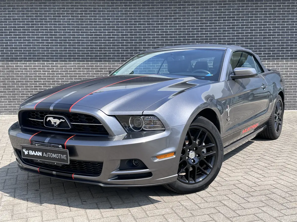 Ford Mustang USA 3.7 V6: foto 2