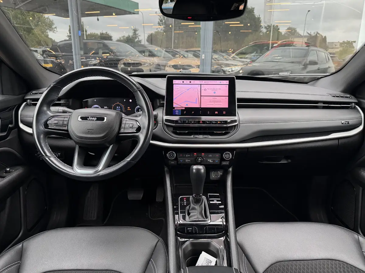 Jeep Compass 1.3T S: foto 2