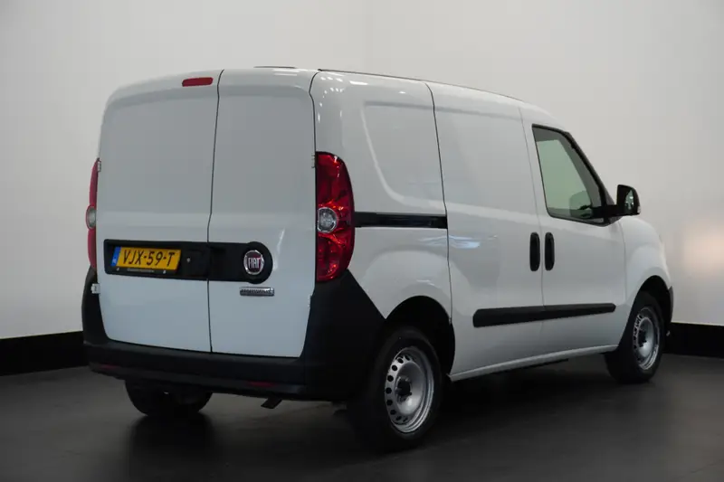 Fiat Doblò Cargo 1.3 MJ EURO 6 2021 leasen bij DreamLease: foto 2