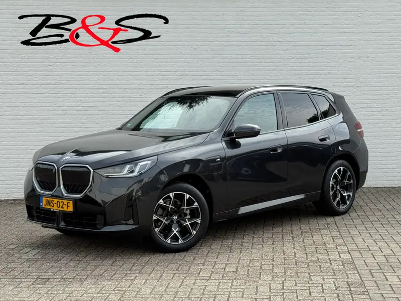 BMW X3 30e xDrive PHEV Fabrieksgarantie mei 2028 SOH 99% Clima Cruise Head-Up Stoelverwarming/ koeling Apple / Android 360 camera 2025 leasen bij DreamLease: foto 1