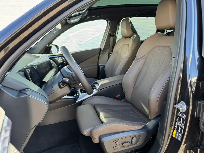 BMW X3 30e xDrive PHEV Fabrieksgarantie mei 2028 SOH 99% Clima Cruise Head-Up Stoelverwarming/ koeling Apple / Android 360 camera 2025 leasen bij DreamLease: foto 2