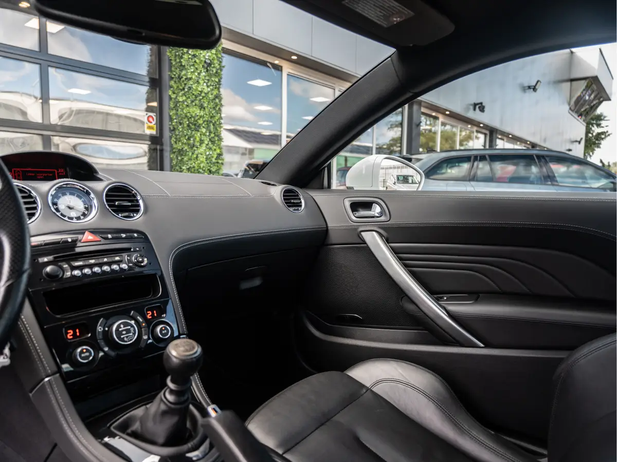 Peugeot RCZ 1.6 THP Onyx: foto 2