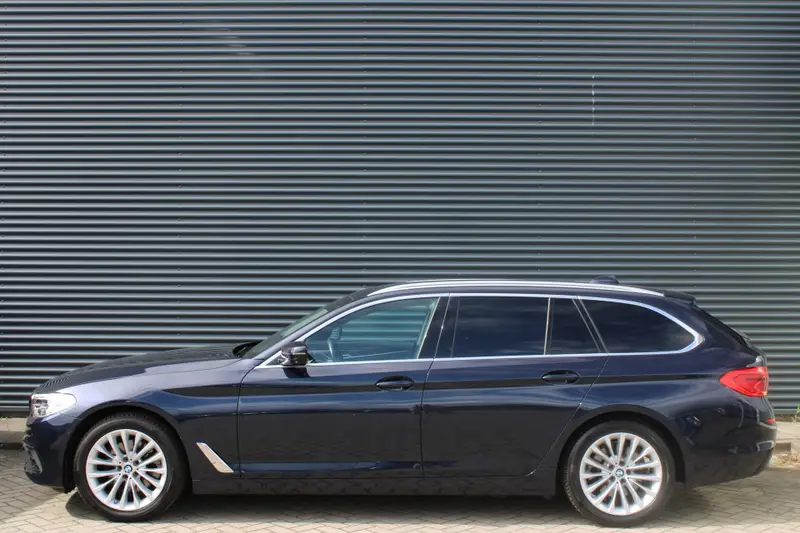 BMW 5 Serie Touring 520i Luxuryline Full-Led Comfort-Zetels Dakota-Leer 360-Camera 2020 leasen bij DreamLease: foto 2