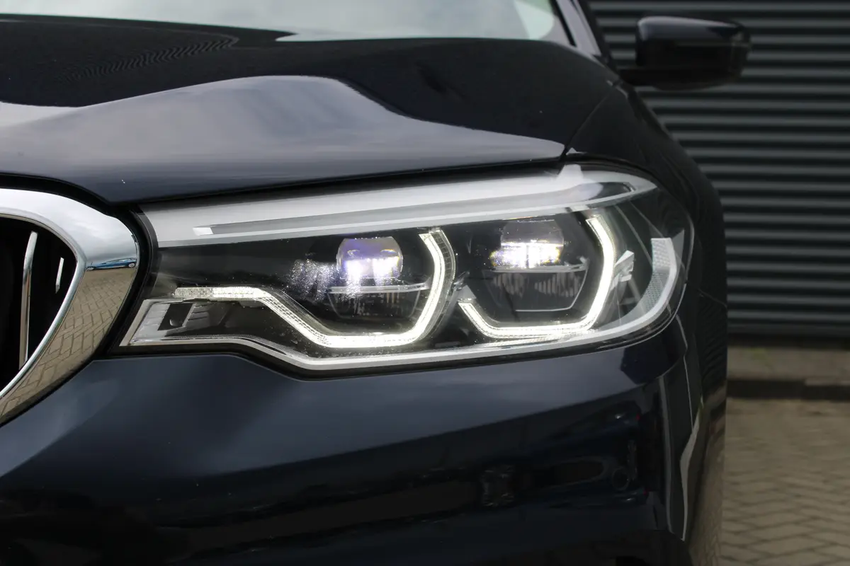 BMW 5 Serie Touring 520i Luxuryline Full-Led Comfort-Zetels Dakota-Leer 360-Camera: foto 30