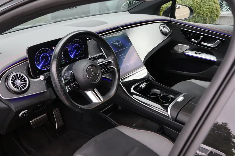 Mercedes-Benz EQE 300 AMG Line 89 kWh I Panoramadak I Burmester I Distronic Pro I Stoelverwarming I KEYLESS GO I Camera I Memory stoelen I 2024 leasen bij DreamLease: foto 2