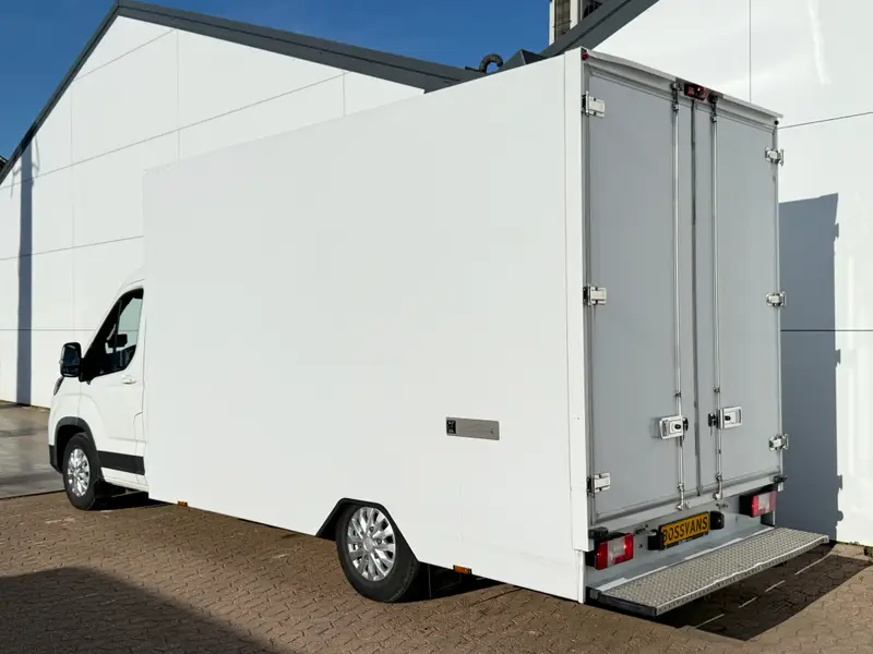 Maxus eDeliver9 eDeliver 9 Plancher 65kWh 2024 leasen bij DreamLease: foto 2