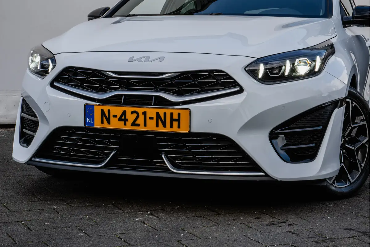 Kia ProCeed 1.0 T-GDi 120pk GT-PlusLine: foto 2