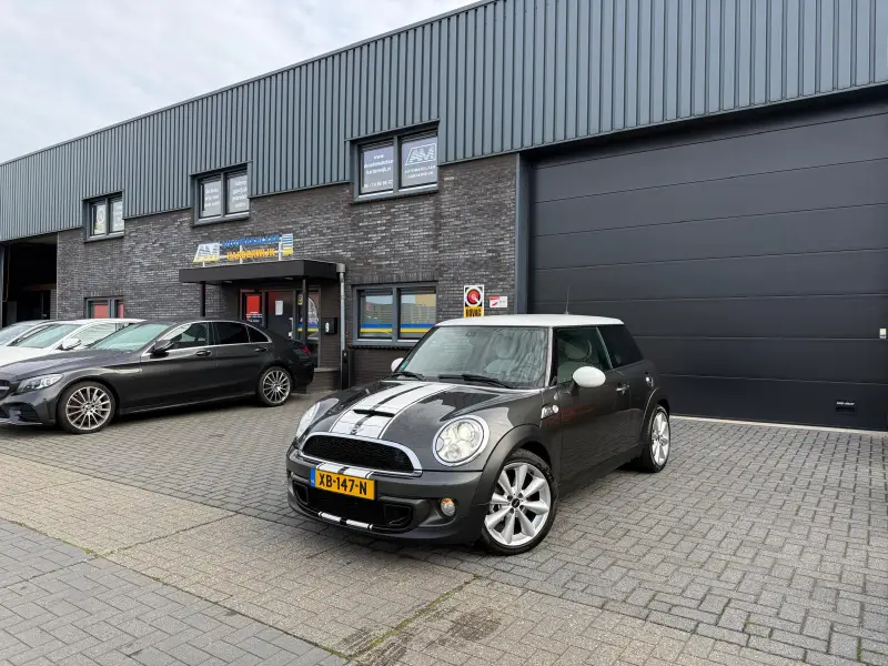 MINI 3-Deurs 2.0 Cooper SD Monte Carlo 2013 leasen bij DreamLease: foto 2