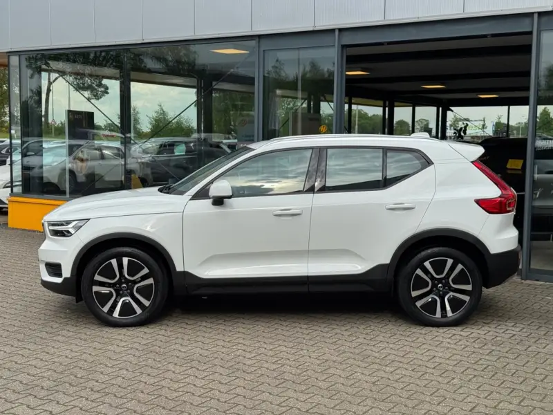 Volvo XC40 1.5 T3 Momentum Pro - camera - navi - elec achterklep 2019 leasen bij DreamLease: foto 2