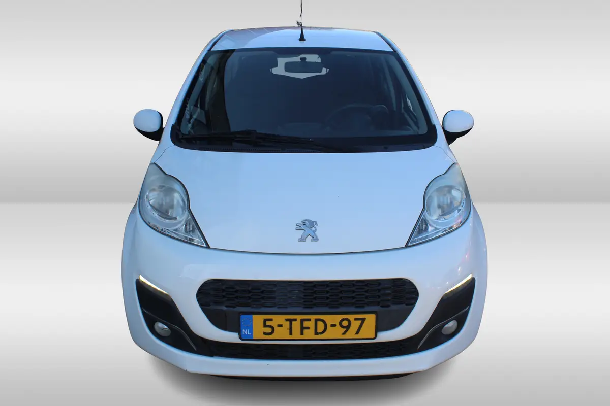 Peugeot 107 1.0 Active: foto 2
