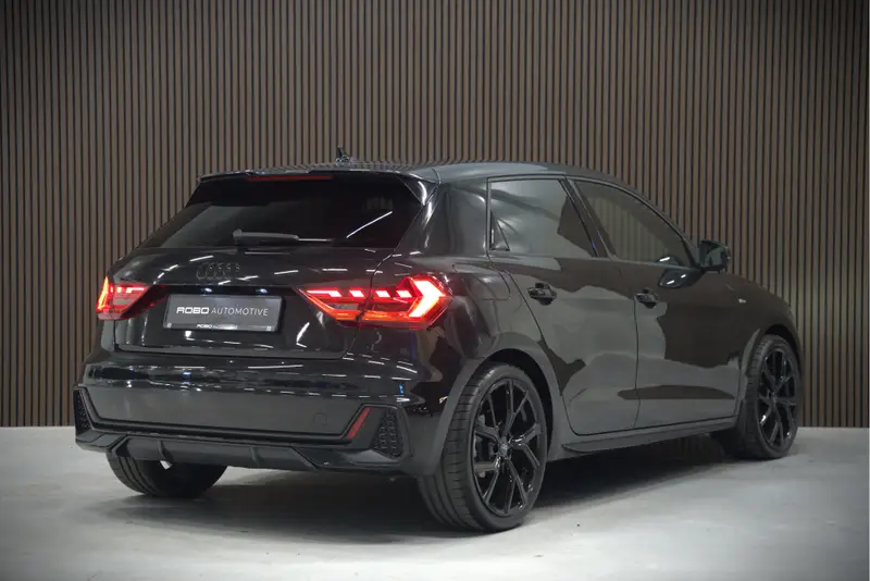Audi A1 Sportback 35 TFSI S Line edition one S-Line 2019 leasen bij DreamLease: foto 2