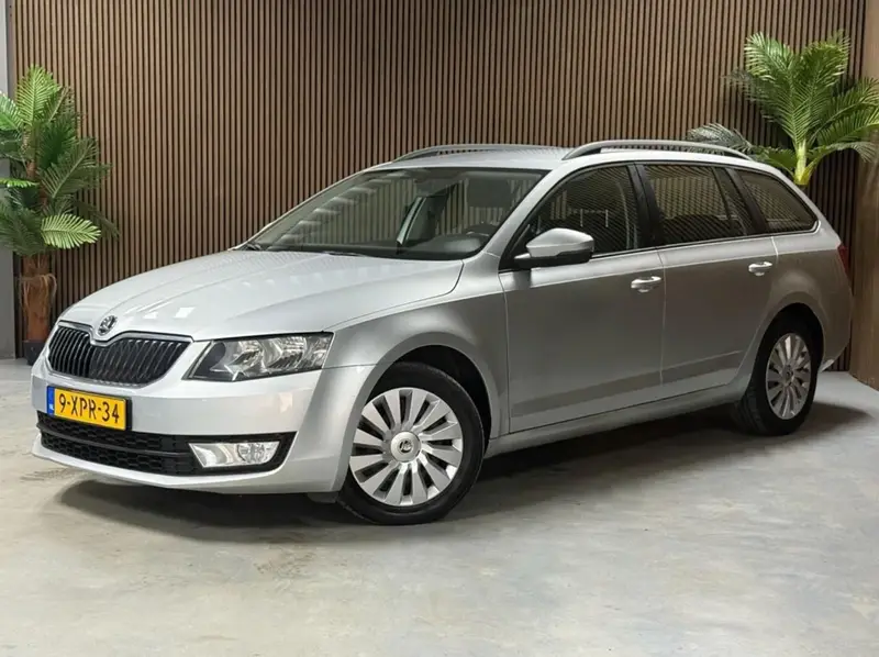 Škoda Octavia Combi 1.2 TSI Grt Ambition 2014 leasen bij DreamLease: foto 2