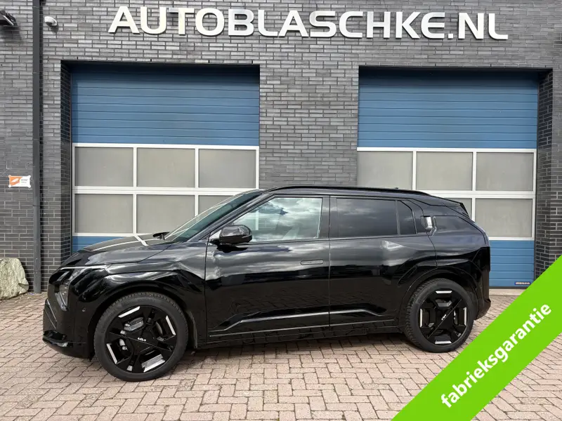 Kia EV3 GT-PlusLine 81.4 kWh, schuif/kantel/pano/climate, vol opties 2025 leasen bij DreamLease: foto 1