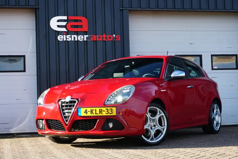 Alfa Romeo Giulietta 1.4 T 170 PK Limited Edition 2013 leasen bij DreamLease: foto 1