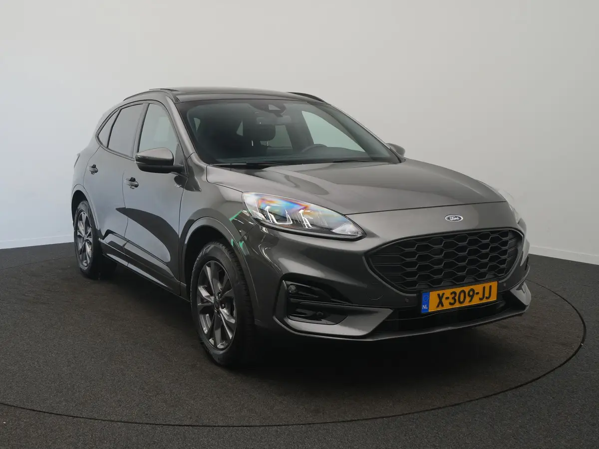 Ford Kuga 2.5 PHEV ST-Line: foto 2