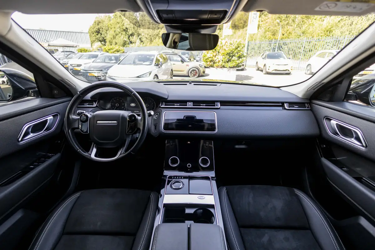 Land Rover Range Rover Velar 2.0 P250 Turbo AWD SE: foto 2