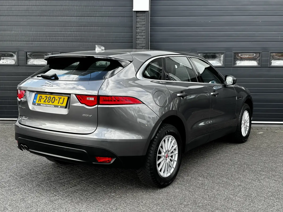 Jaguar F-PACE 2.0 Portfolio 20d 180PK: foto 2