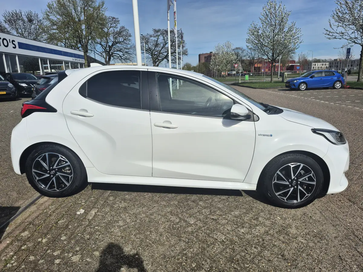 Toyota Yaris 1.5 Hybrid Dynamic TREKHAAK: foto 2