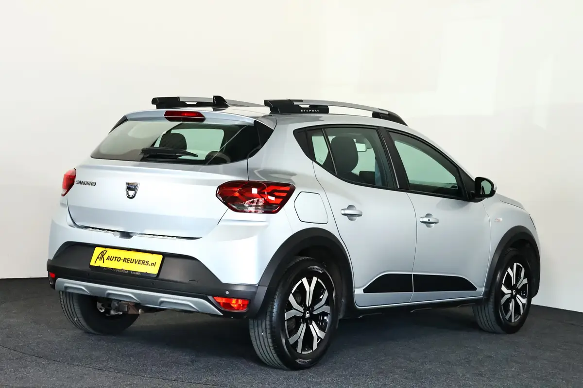 Dacia Sandero Stepway 1.0 TCe 90 Comfort: foto 2