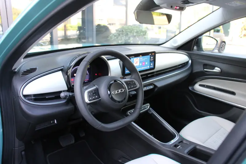 Fiat 600 1.2 Hybrid La Prima 2025 leasen bij DreamLease: foto 2