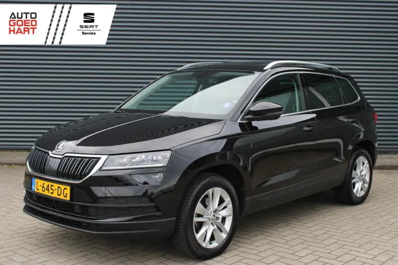 Škoda Karoq 1.5 TSI ACT Business Ed. Plus Panoramadak Camera Zwenk-Trekhaak Full-Led 2021 leasen bij DreamLease: foto 1