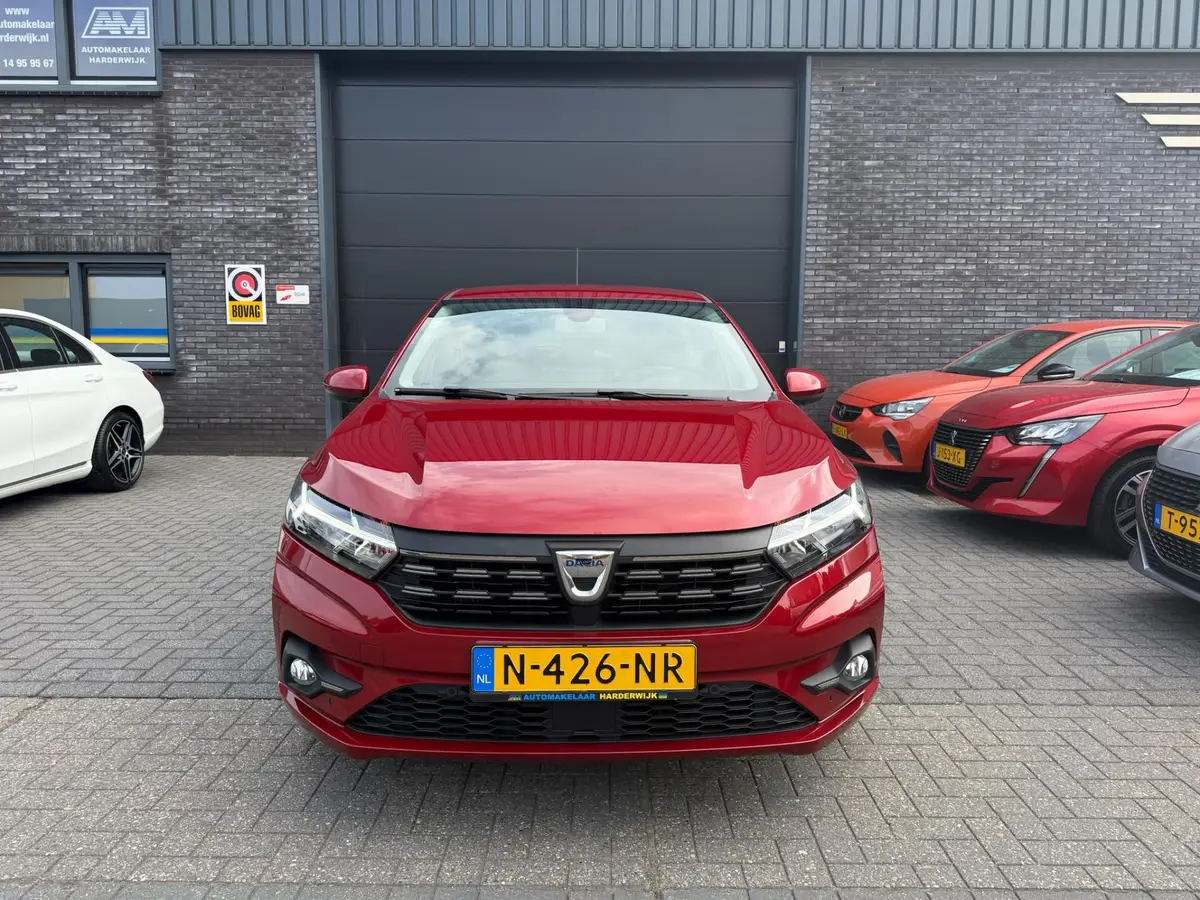 Dacia Sandero 1.0 TCe 90 Comfort: foto 2