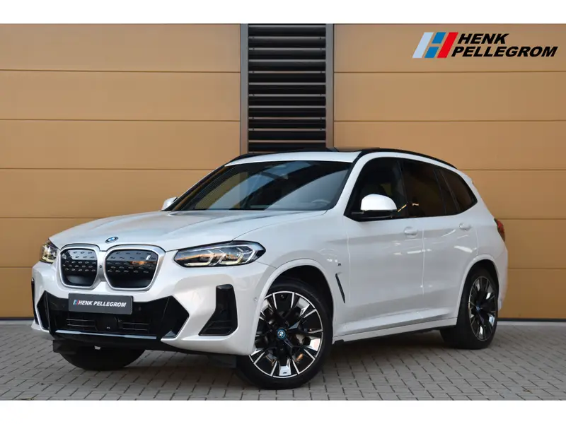 BMW iX3 High Executive 80 kWh 2021 leasen bij DreamLease: foto 1