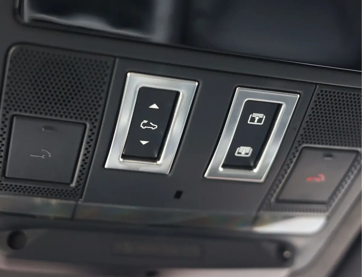 Land Rover Defender P300e X-Dynamic HSE: foto 46