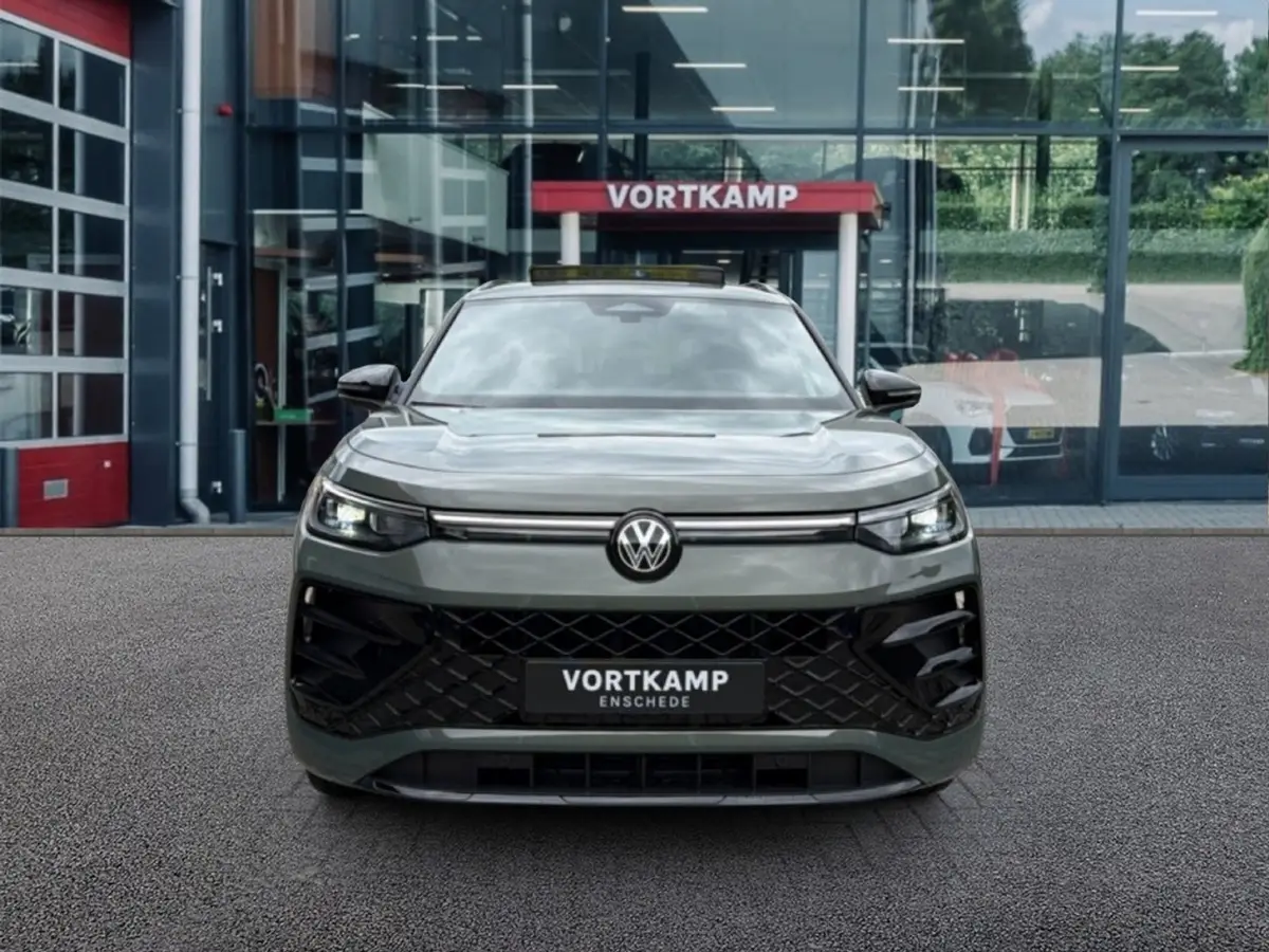 Volkswagen Tayron 1.5 eTSI R-LINE 7PERS. TREKHAAK/LEDER/CAMERA/PANO-DAK/ELEK-KLEP/ACC/HUD/STOELVERW: foto 2