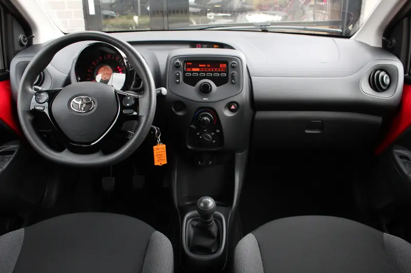 Toyota Aygo 1.0 VVT-i x 2018 leasen bij DreamLease: foto 2