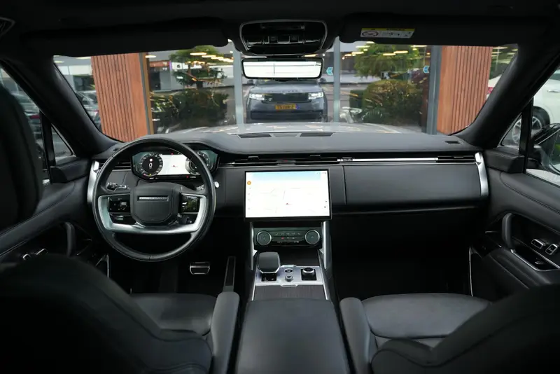 Land Rover Range Rover 3.0 P510e HSE PHEV 2022 leasen bij DreamLease: foto 2