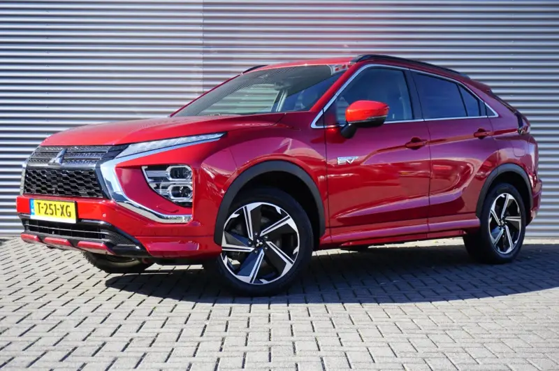 Mitsubishi Eclipse Cross 188PK PHEV Executive AUTOM | TREKHAAK | ALLSEASONS | CAMERA 2022 leasen bij DreamLease: foto 2