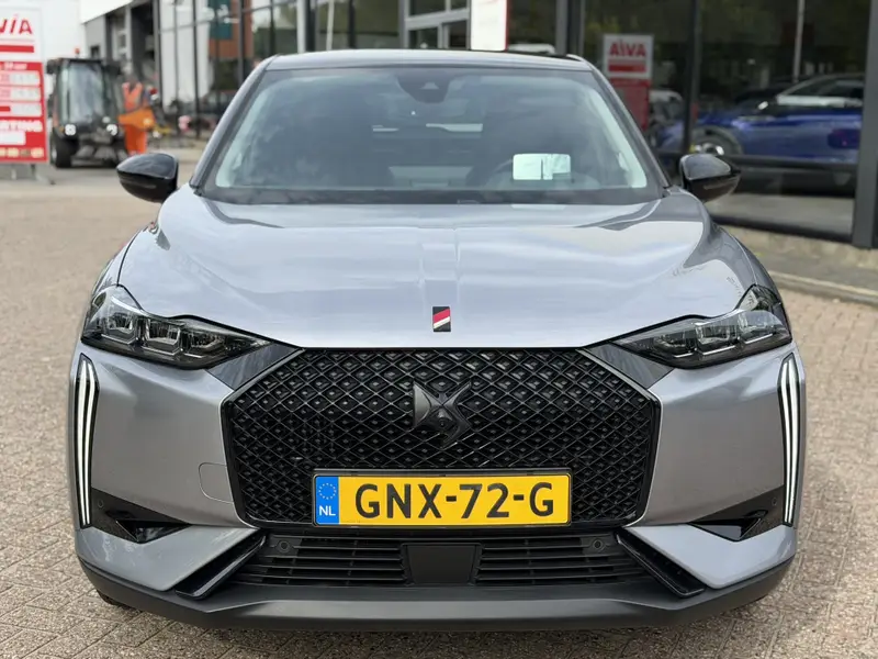 DS DS 3 Hybride 136pk Performance Line Automaat|Navigatie|Camera 2024 leasen bij DreamLease: foto 2
