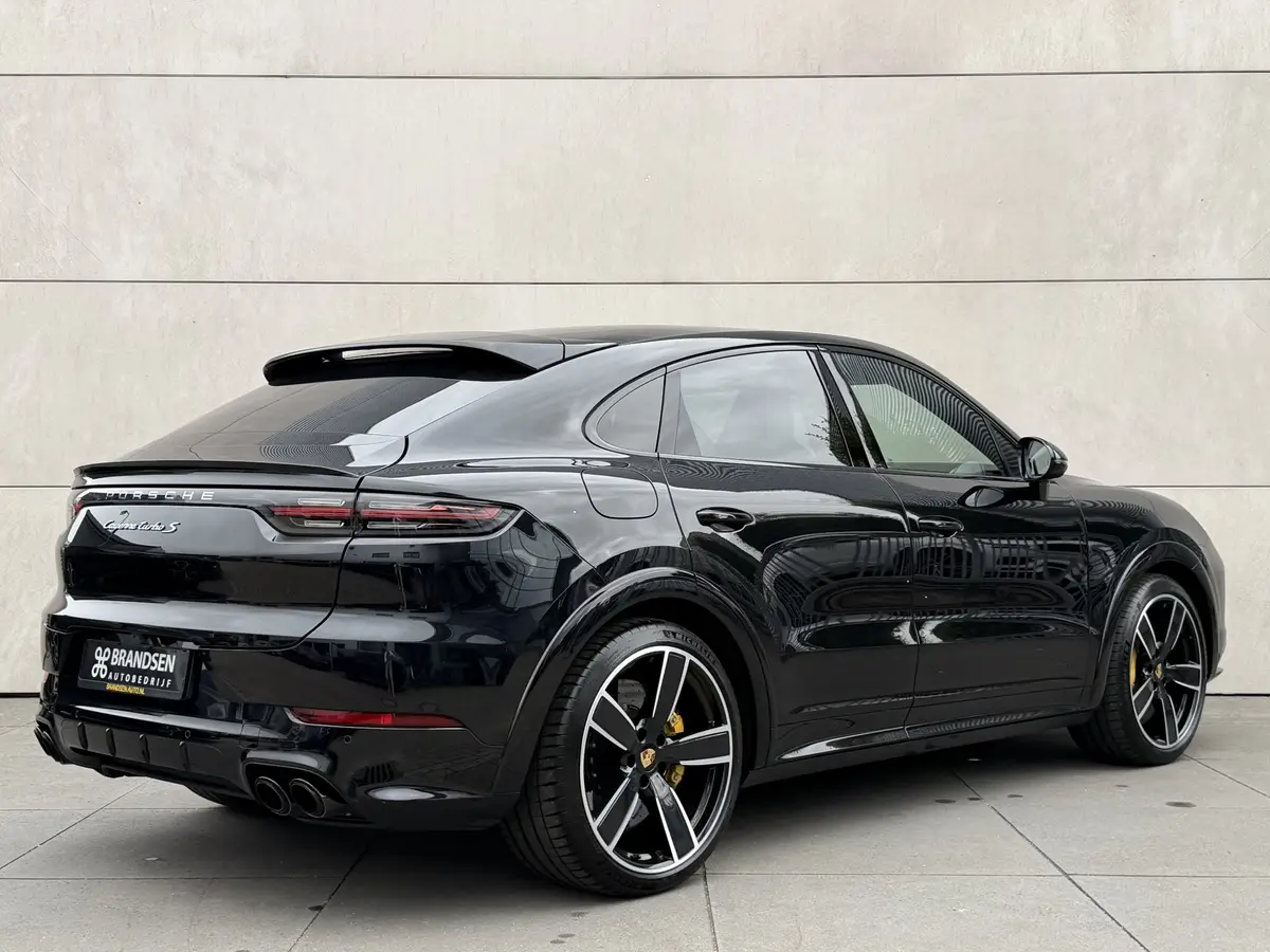 Porsche Cayenne Coupé 4.0 Turbo S E-Hybrid: foto 2